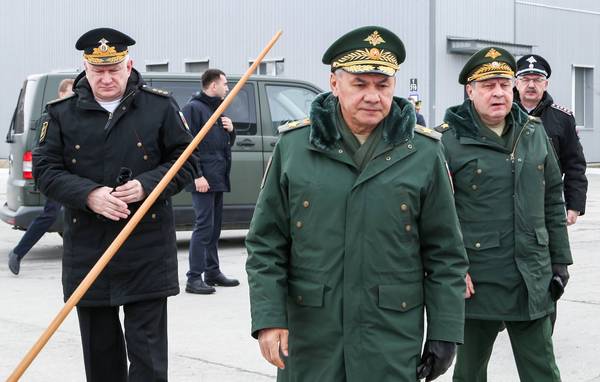Шойгу остался недоволен реконструкцией дока для «Адмирала Кузнецова» Шойгу остался недоволен реконструкцией дока для «Адмирала Кузнецова»