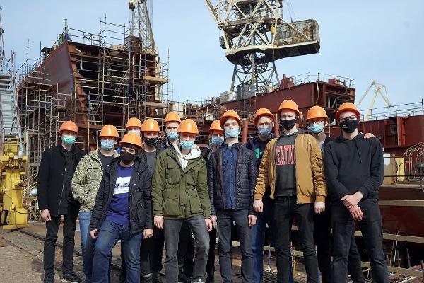 На Балтийском заводе стартовала "Неделя без турникетов" На Балтийском заводе стартовала "Неделя без турникетов"